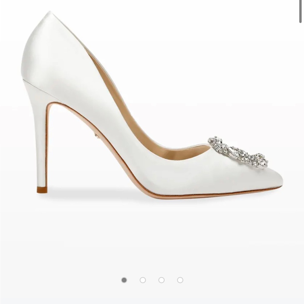 Badgley Mischka "Cher"